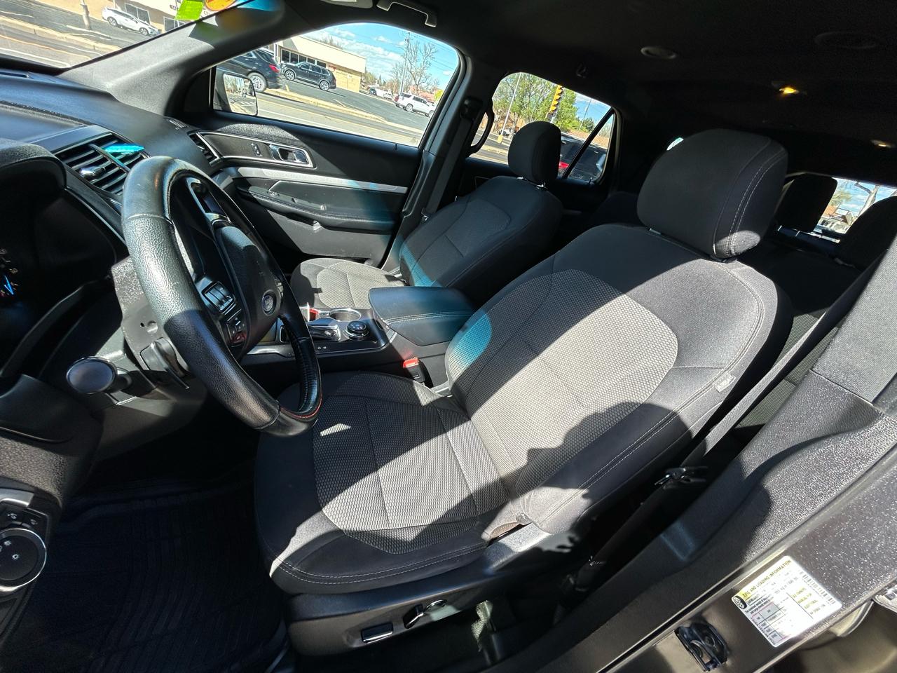 Ford Explorer XLT 4WD 2017
