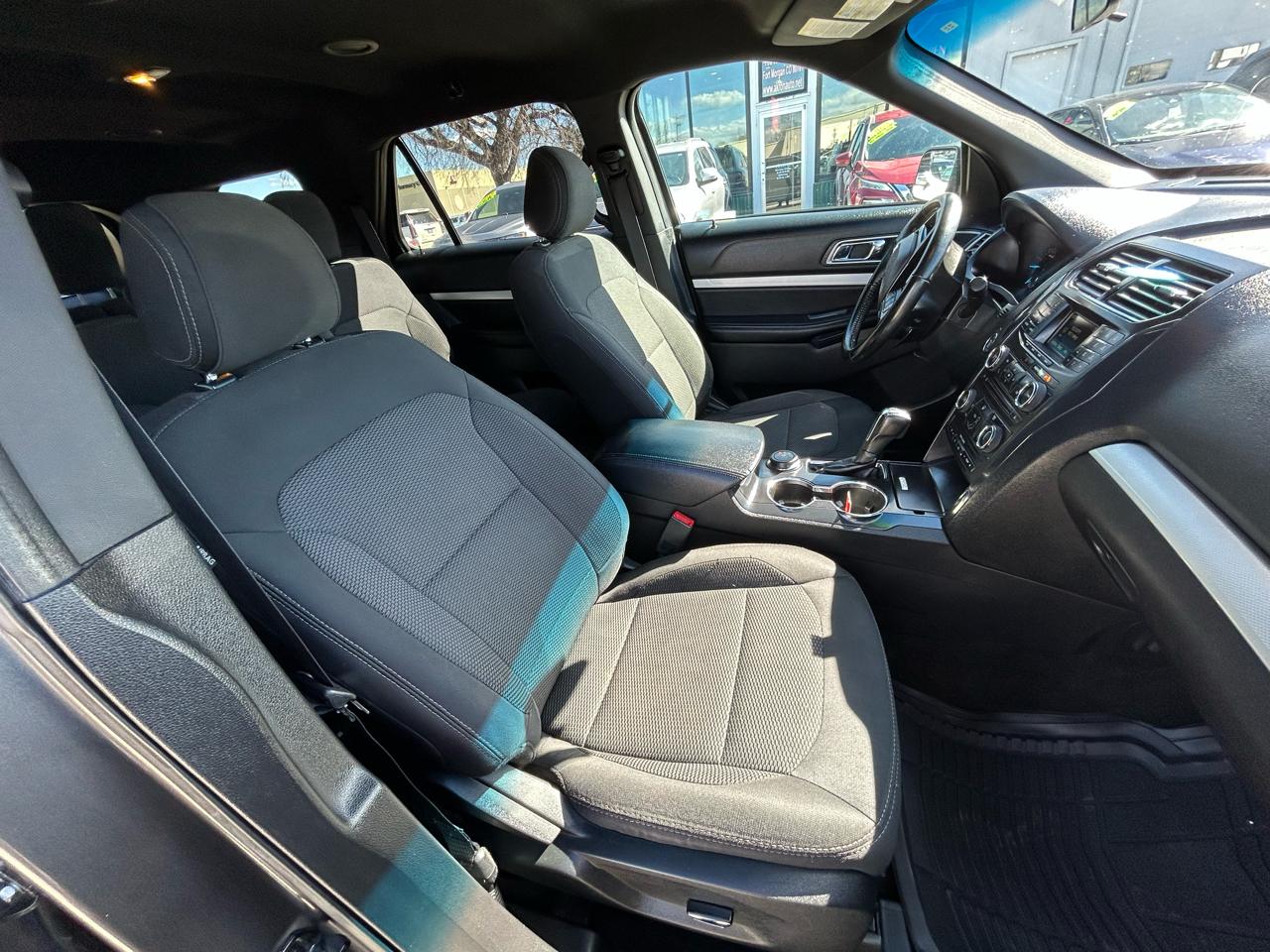 Ford Explorer XLT 4WD 2017
