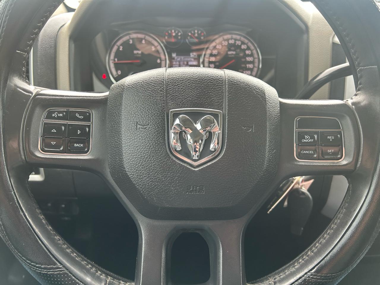 RAM 1500 SLT Quad Cab 4WD 2012