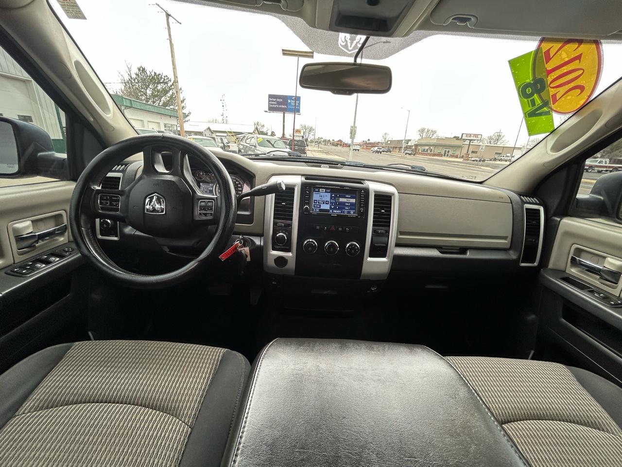 RAM 1500 SLT Quad Cab 4WD 2012