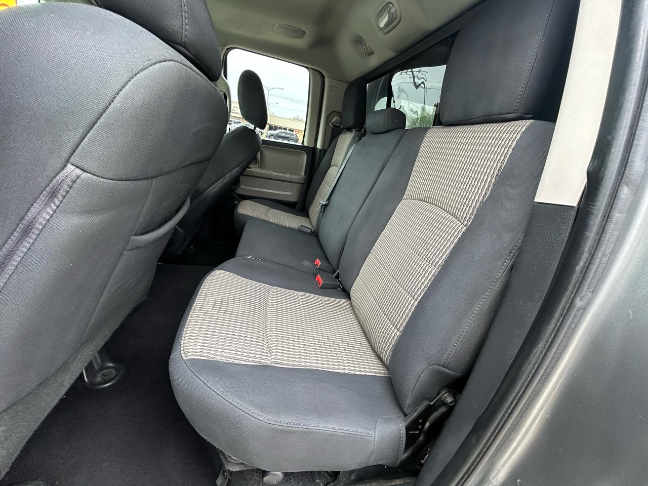 RAM 1500 SLT Quad Cab 4WD 2012