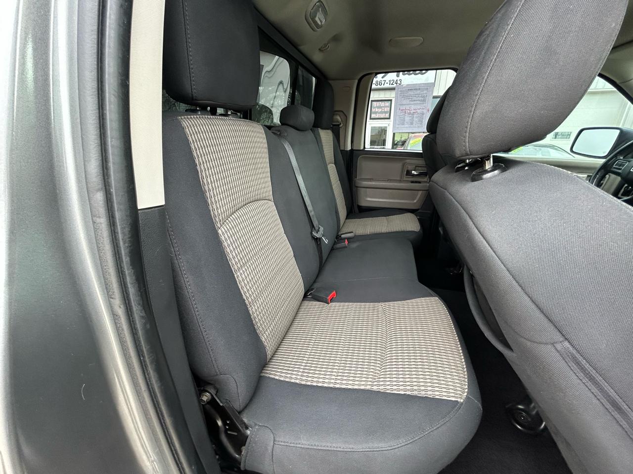 RAM 1500 SLT Quad Cab 4WD 2012