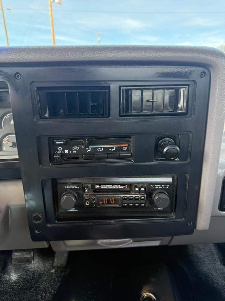 Dodge Dakota WS Reg. Cab 8-ft. Bed 2WD 1996