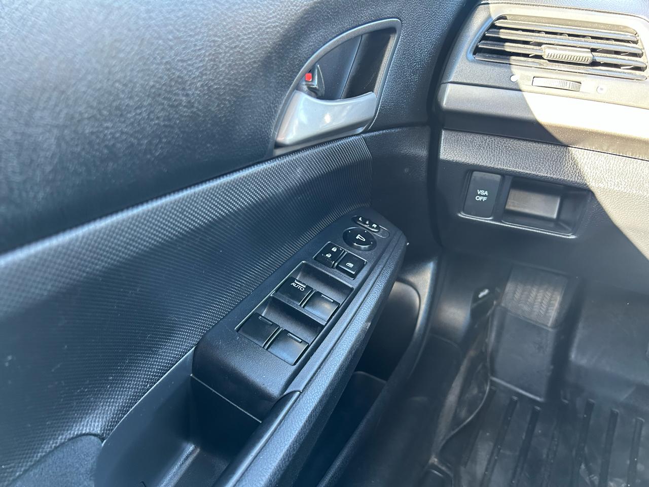 Honda Accord LX sedan AT 2010