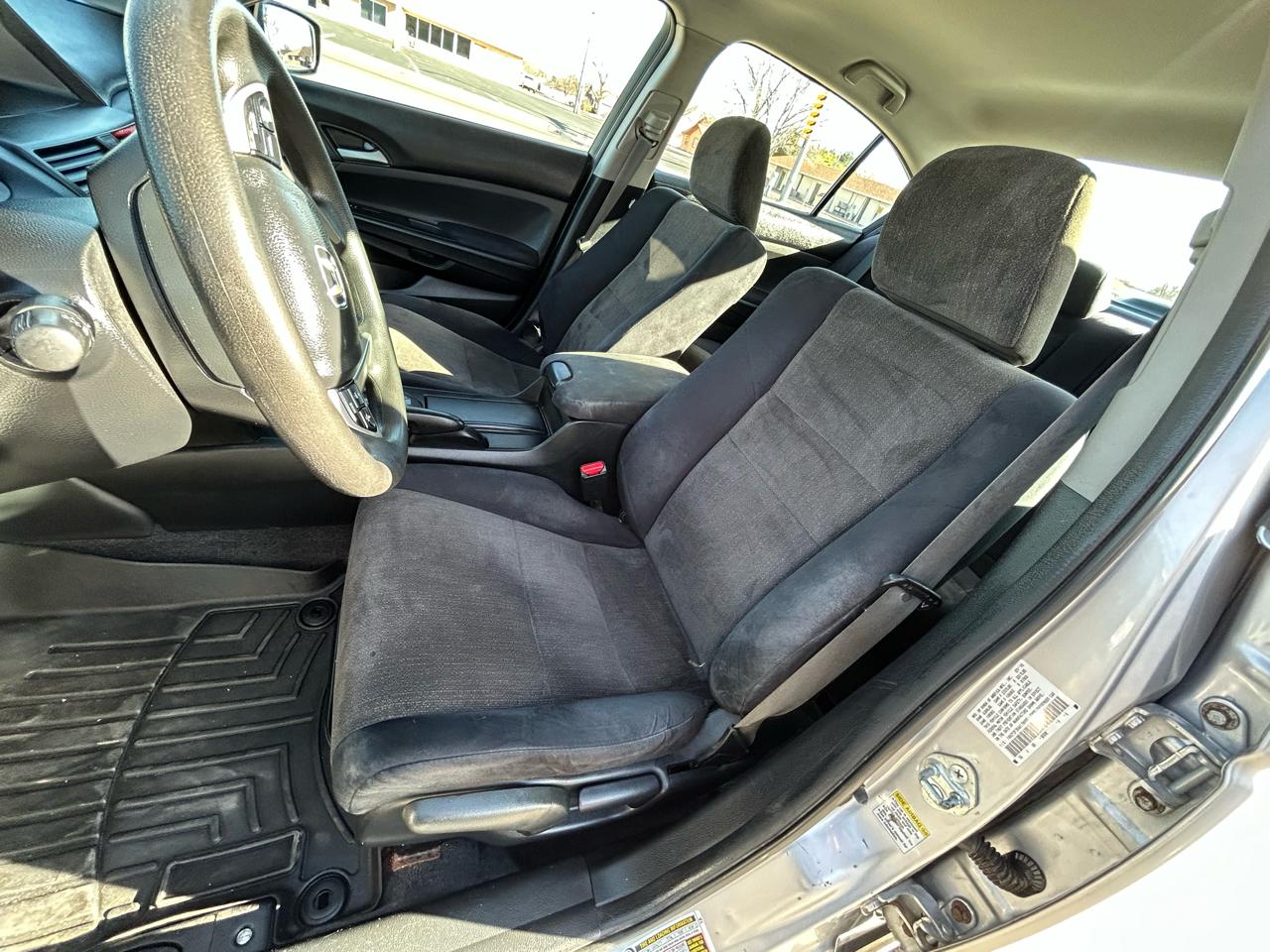 Honda Accord LX sedan AT 2010