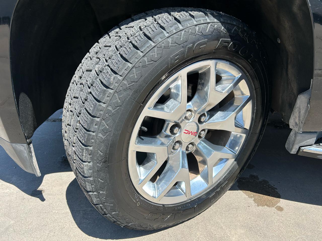 GMC Yukon SLE 4WD 2017