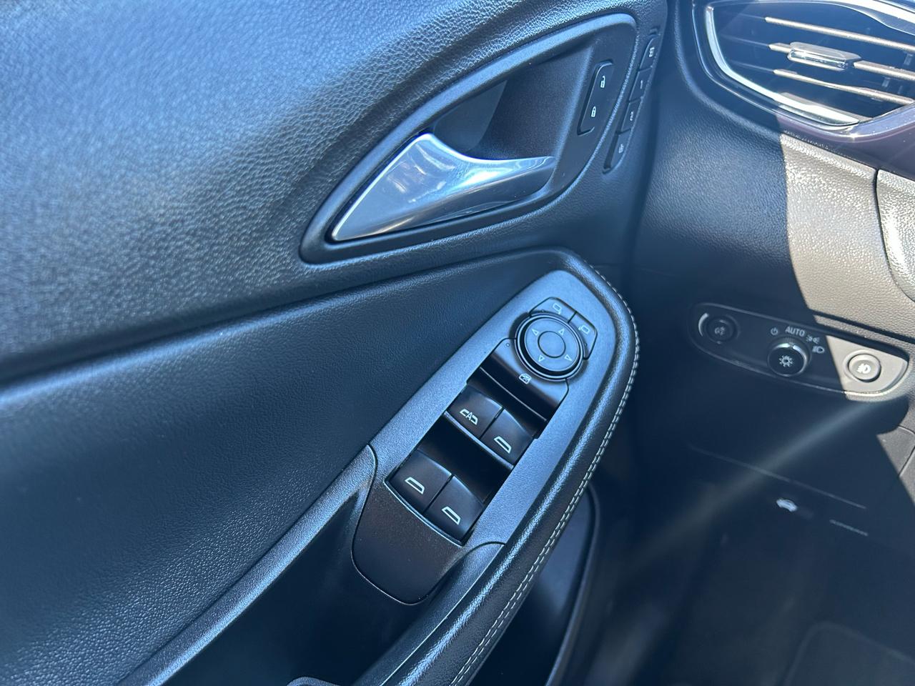 Buick Encore GX Essence AWD 2021