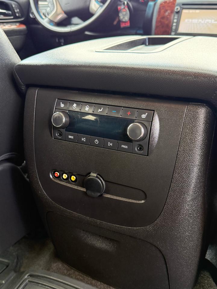 Chevrolet Tahoe LTZ 4WD 2013