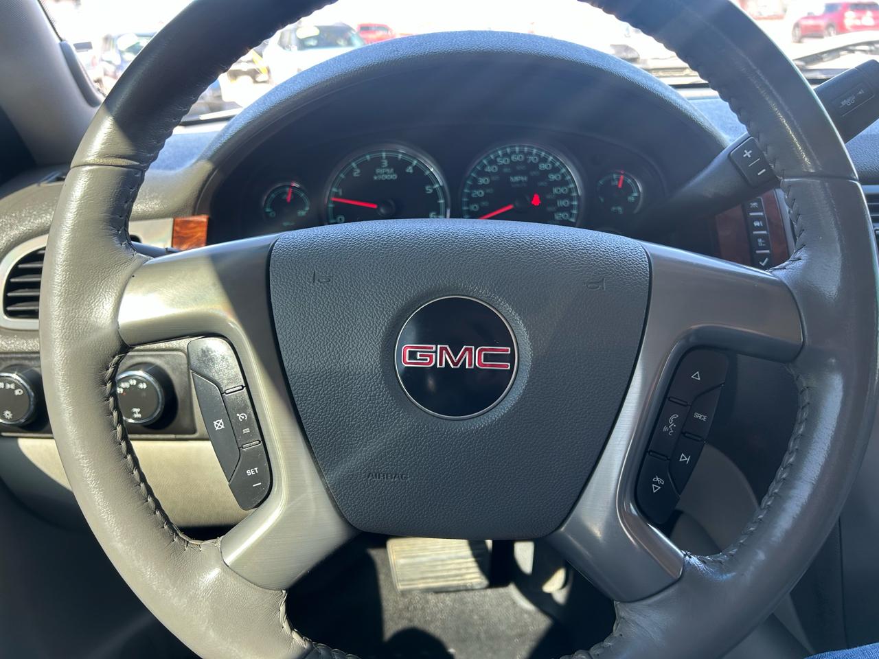 GMC Sierra 1500 SLT Crew Cab 4WD 2010
