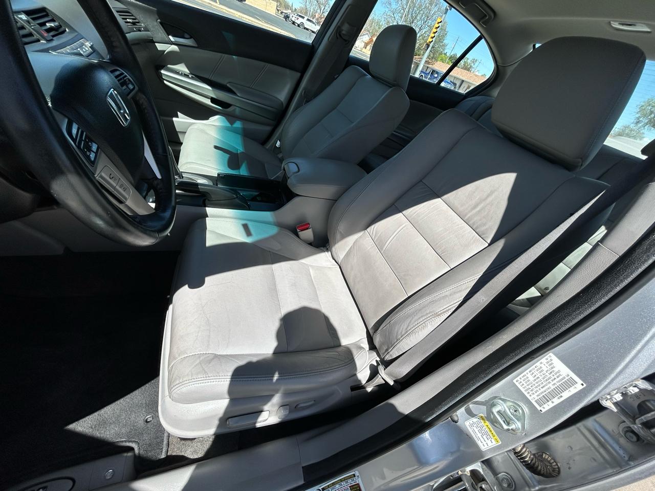 Honda Accord EX-L Sedan AT 2010