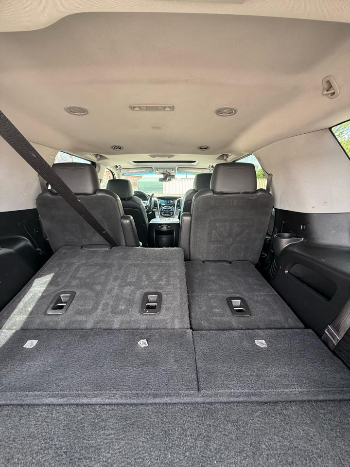 Cadillac Escalade Luxury 4WD 2017