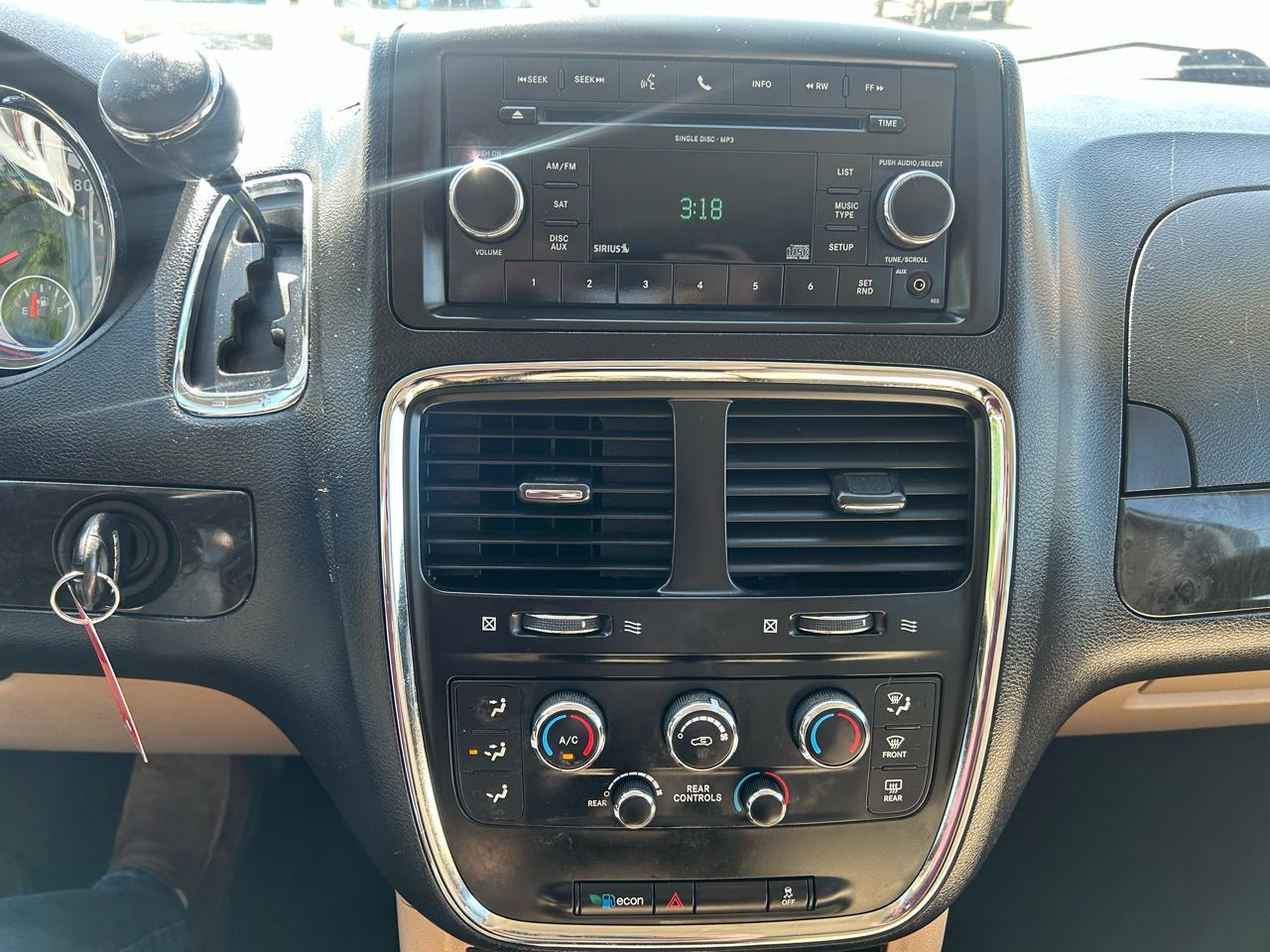 Dodge Grand Caravan SE 2015