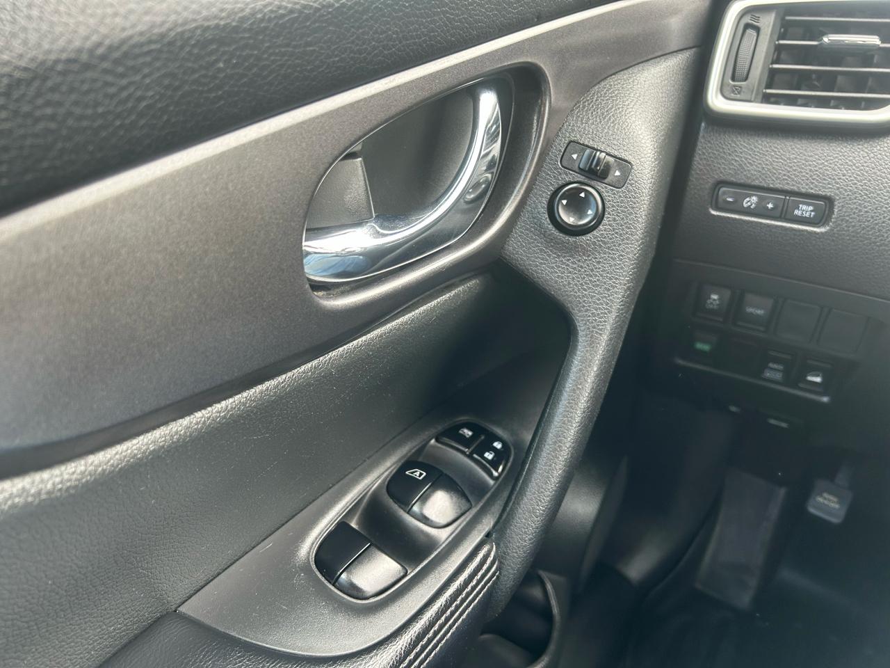 Nissan Rogue SV AWD 2016