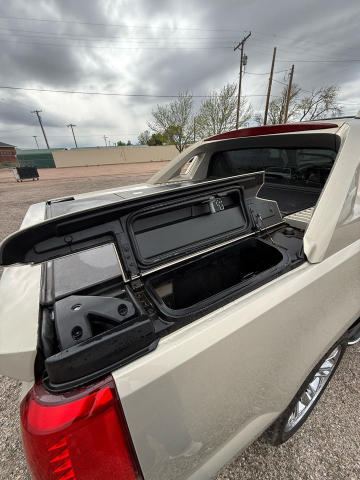 Cadillac Escalade EXT Sport Utility Truck 2007