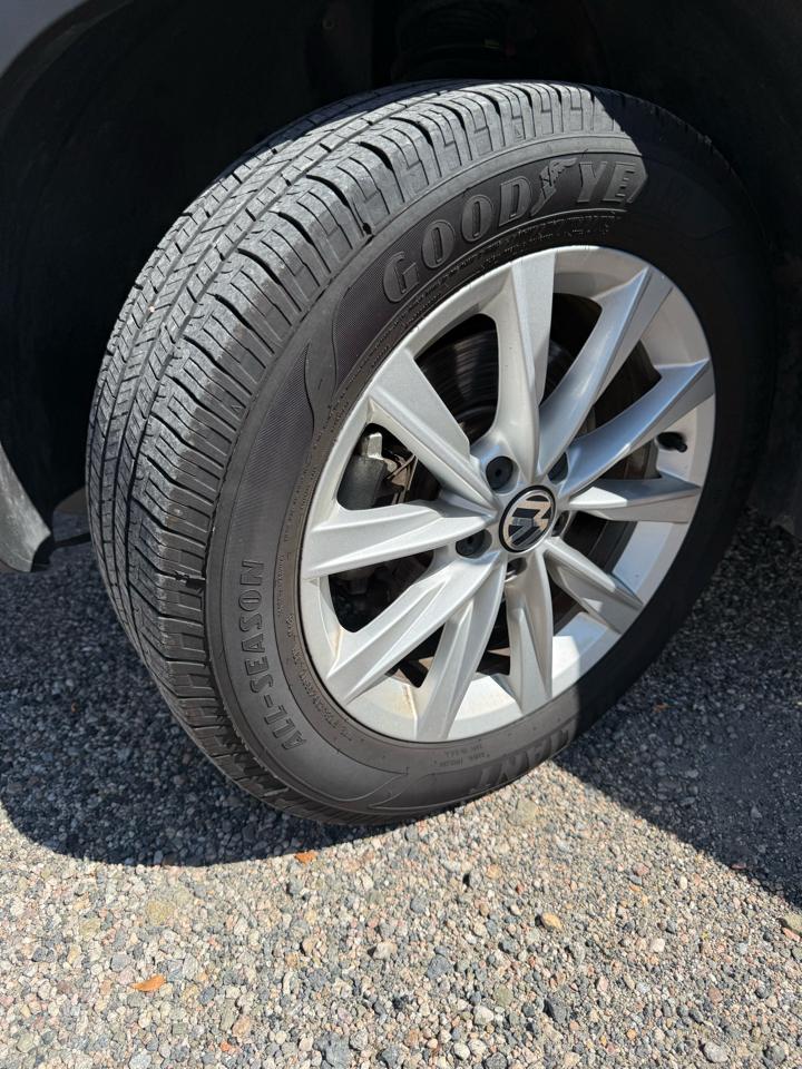 Volkswagen Tiguan S 4Motion 2018
