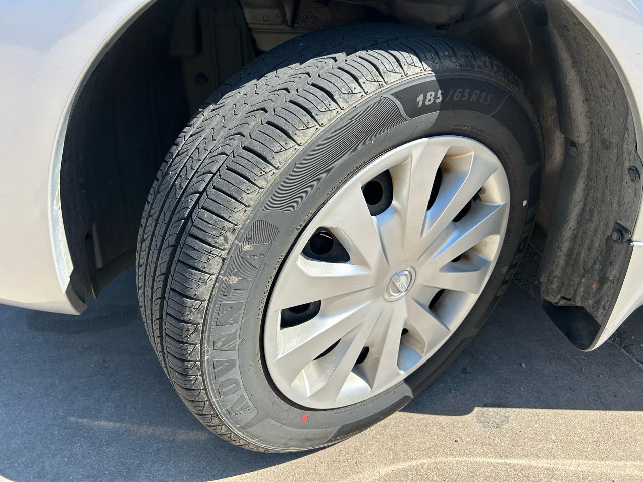 Nissan Versa 1.6 S 5M 2017