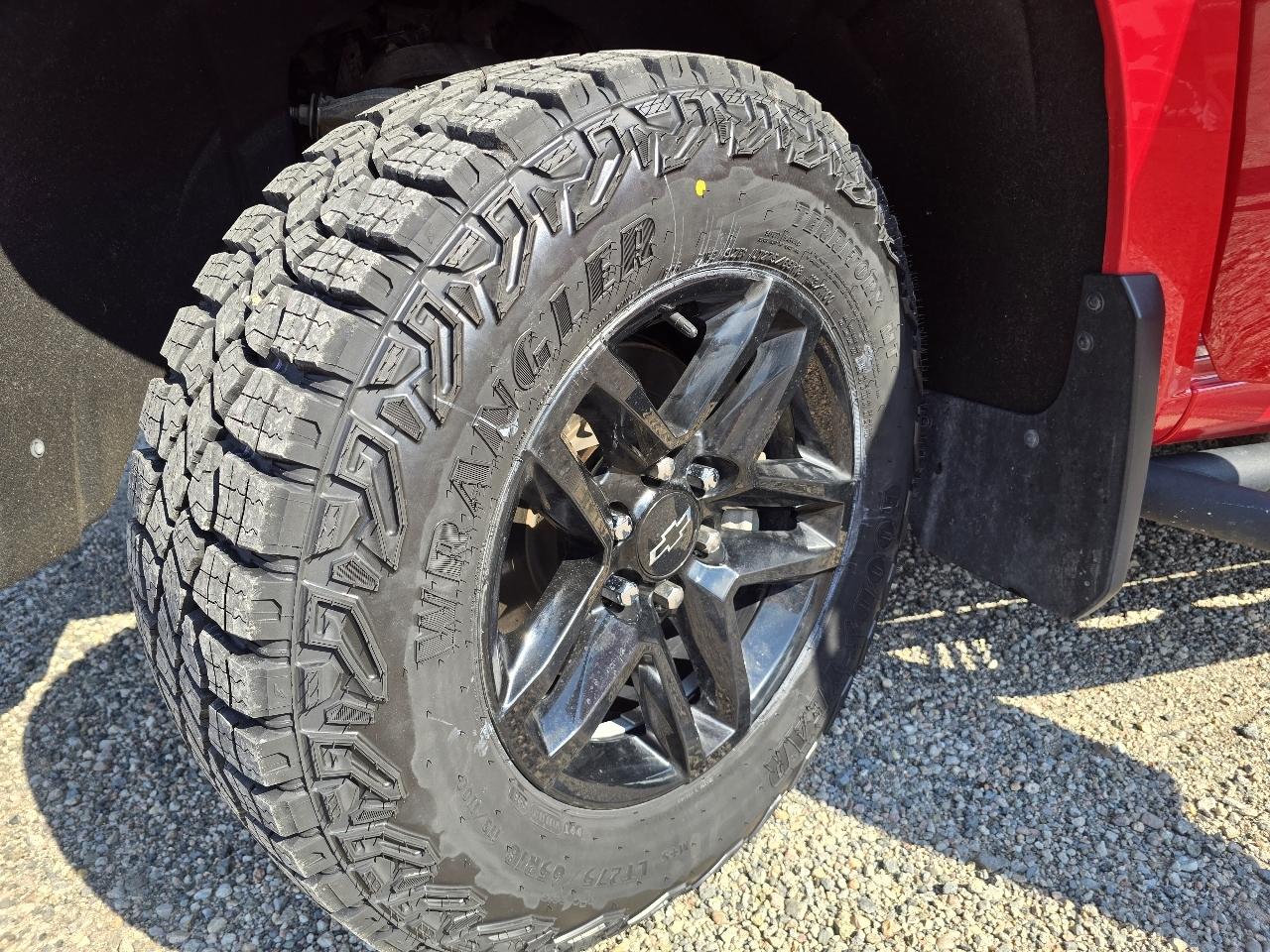 Chevrolet Silverado 1500 LT Trail Boss Crew Cab Long Box 4WD 2020
