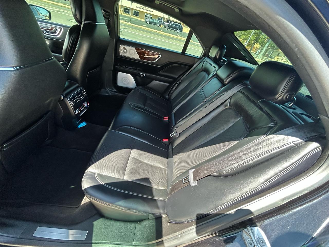 Lincoln Continental Reserve AWD 2019