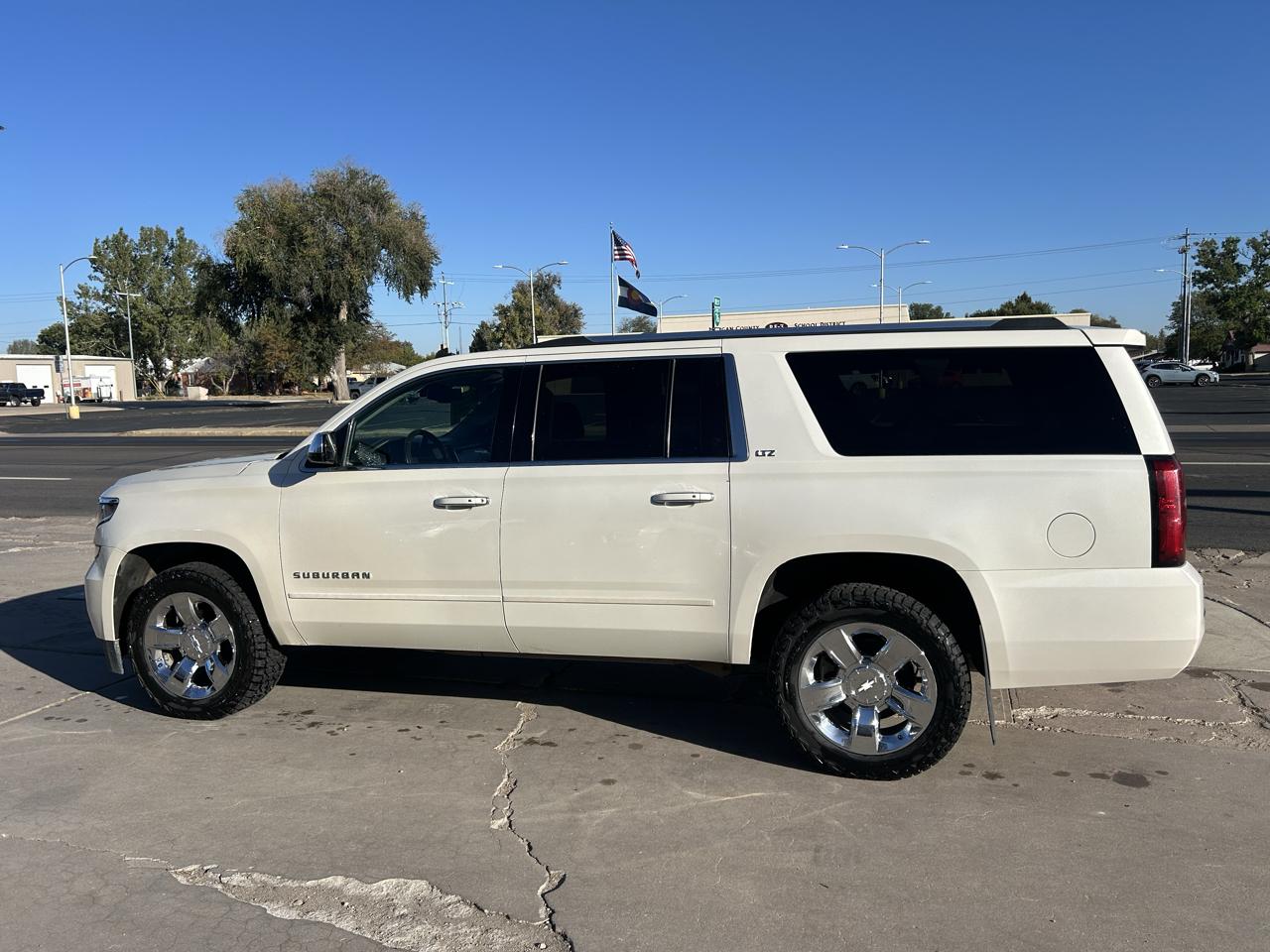 Chevrolet Suburban 4WD 4dr LTZ 2015