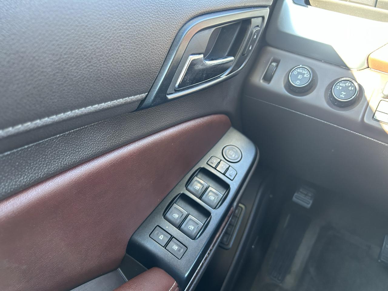 Chevrolet Suburban 4WD 4dr LTZ 2015