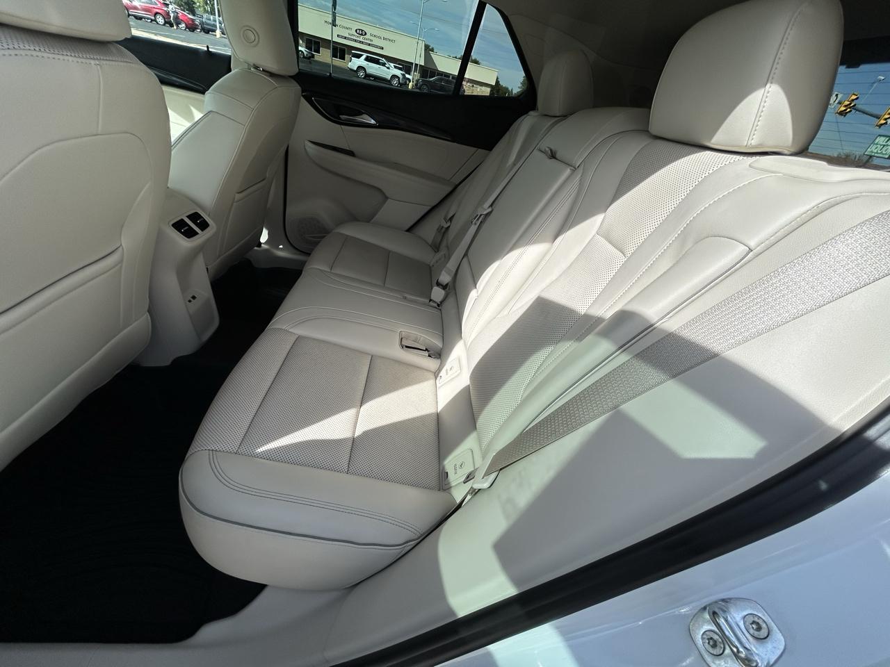 Buick Envision AWD 4dr Essence 2022