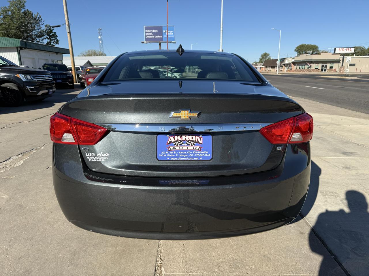 Chevrolet Impala 4dr Sdn LT w/1LT 2018