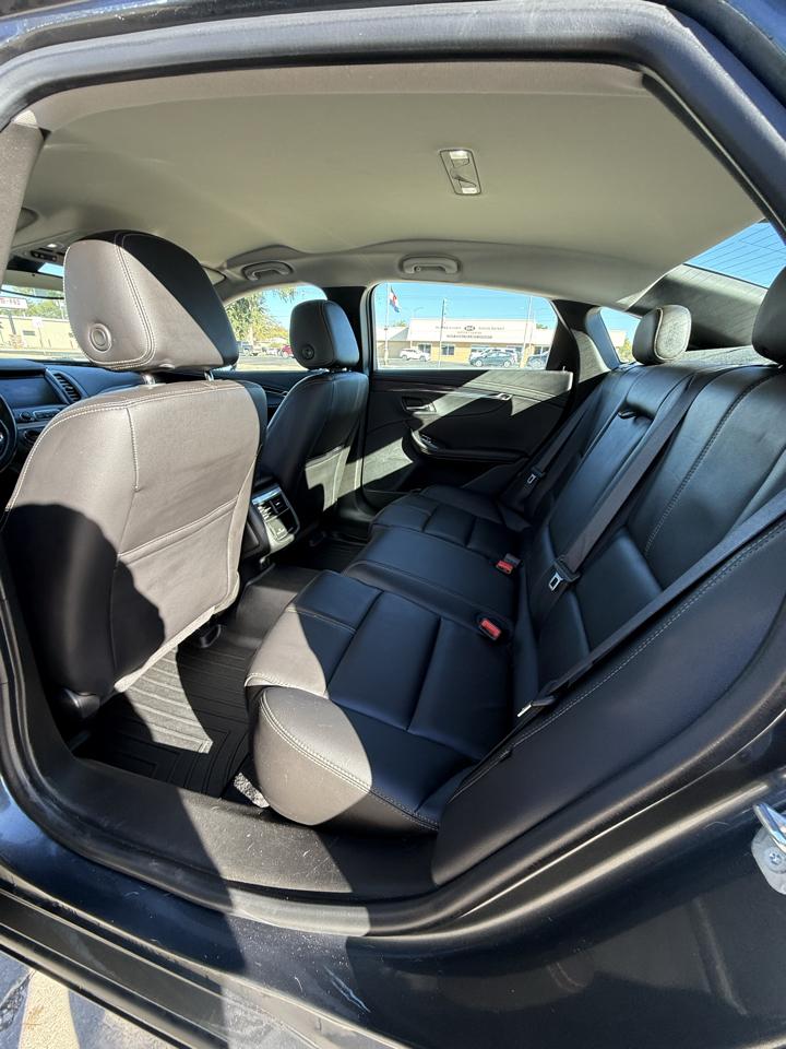 Chevrolet Impala 4dr Sdn LT w/1LT 2018