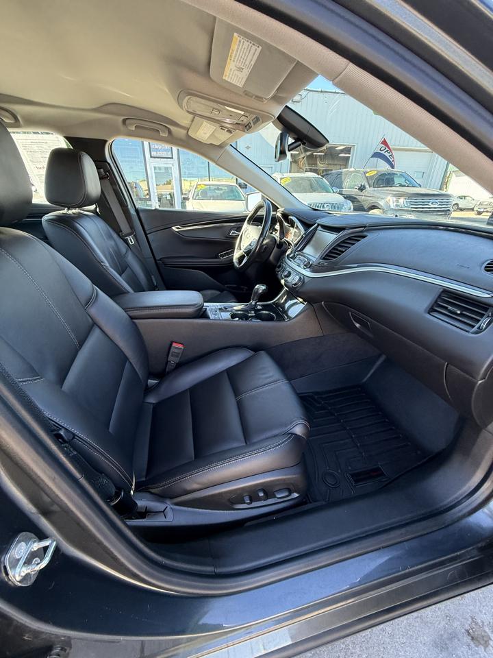 Chevrolet Impala 4dr Sdn LT w/1LT 2018