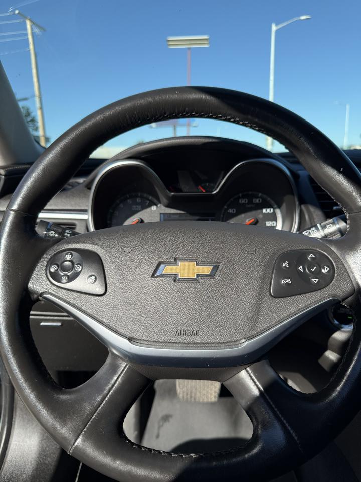 Chevrolet Impala 4dr Sdn LT w/1LT 2018