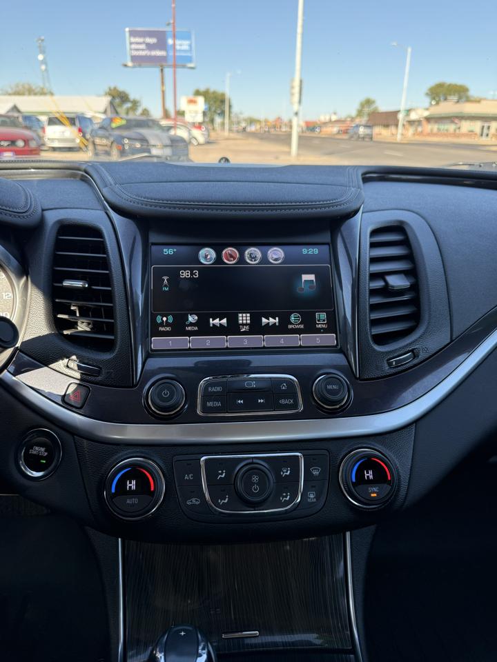 Chevrolet Impala 4dr Sdn LT w/1LT 2018