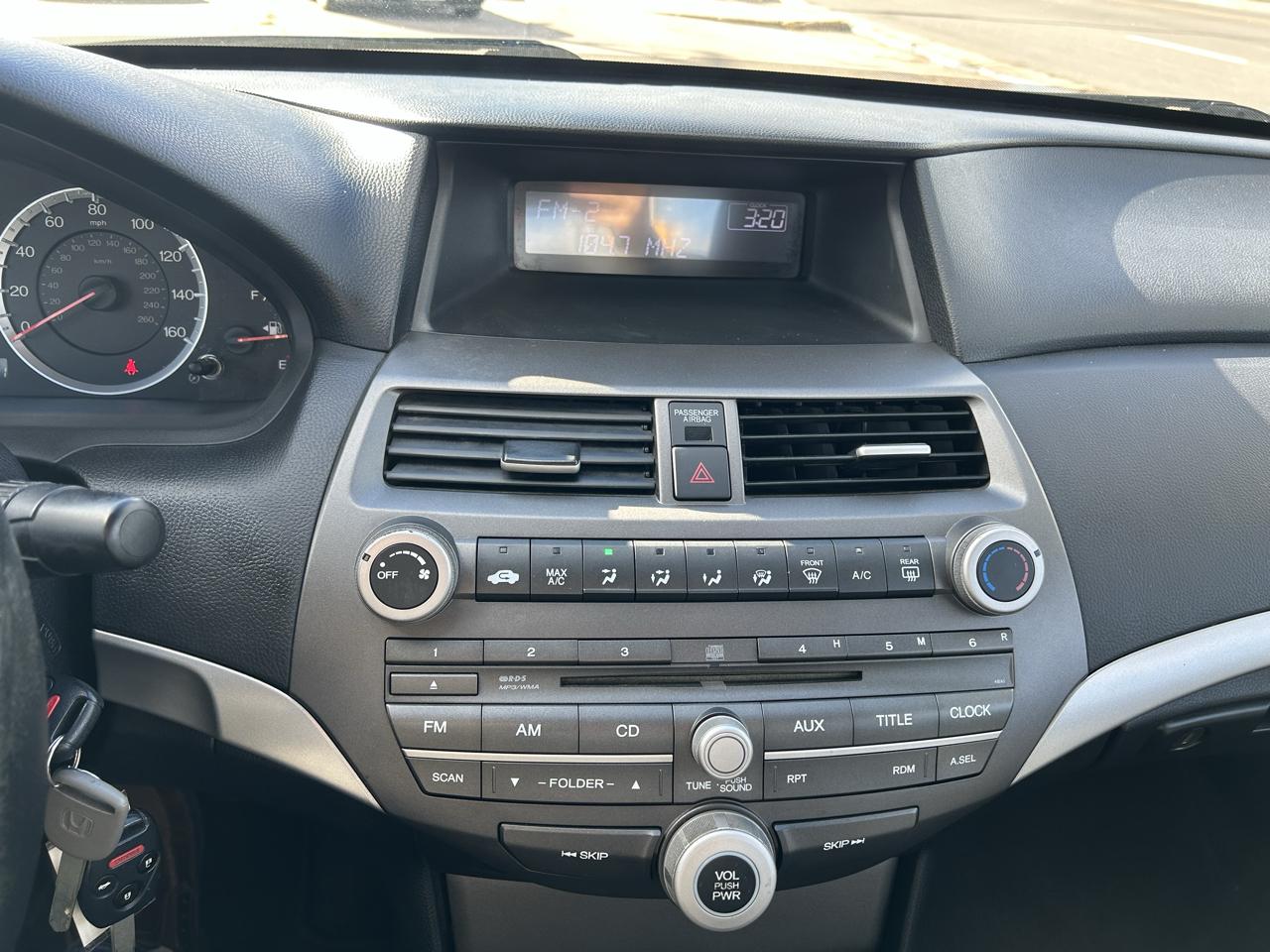Honda Accord Sdn 4dr I4 Auto SE 2011