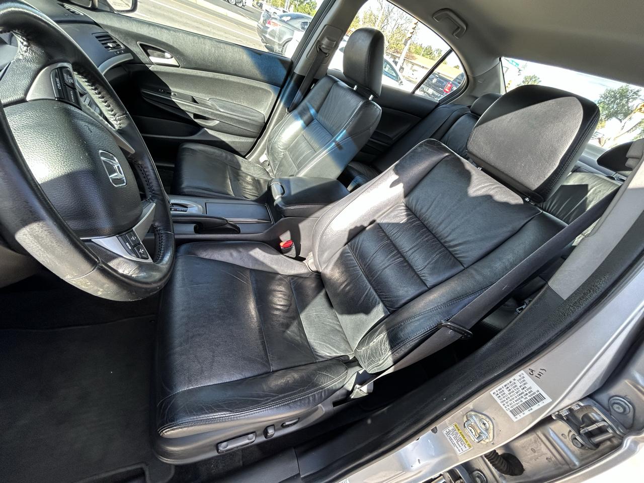 Honda Accord Sdn 4dr I4 Auto SE 2011