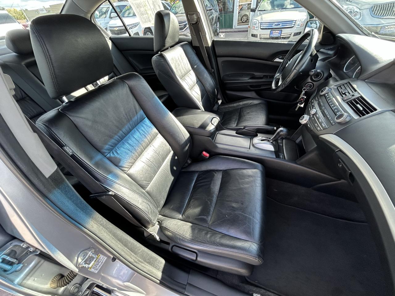 Honda Accord Sdn 4dr I4 Auto SE 2011