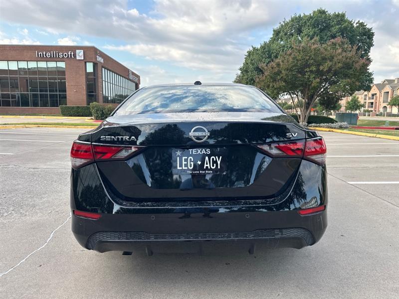 Nissan Sentra SV 2024