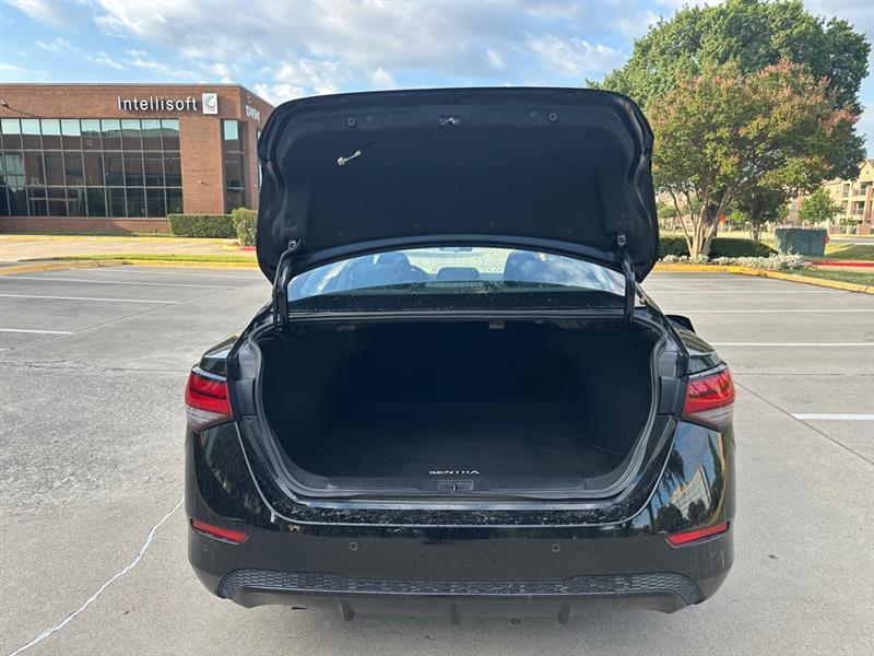 Nissan Sentra SV 2024