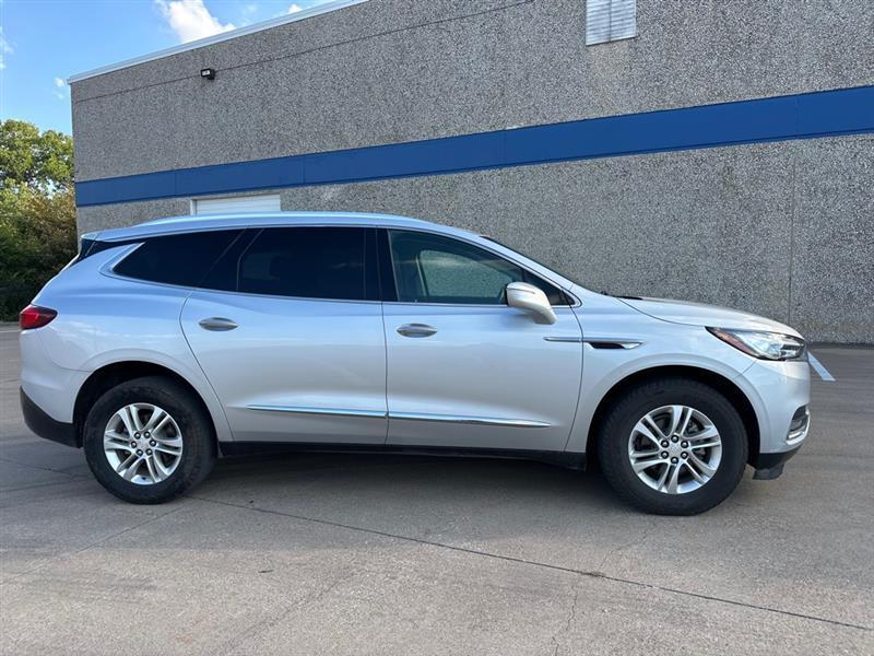 Buick Enclave Essence AWD 2021