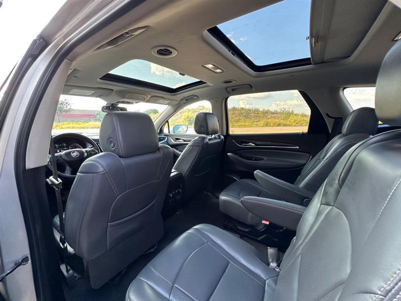 Buick Enclave Essence AWD 2021