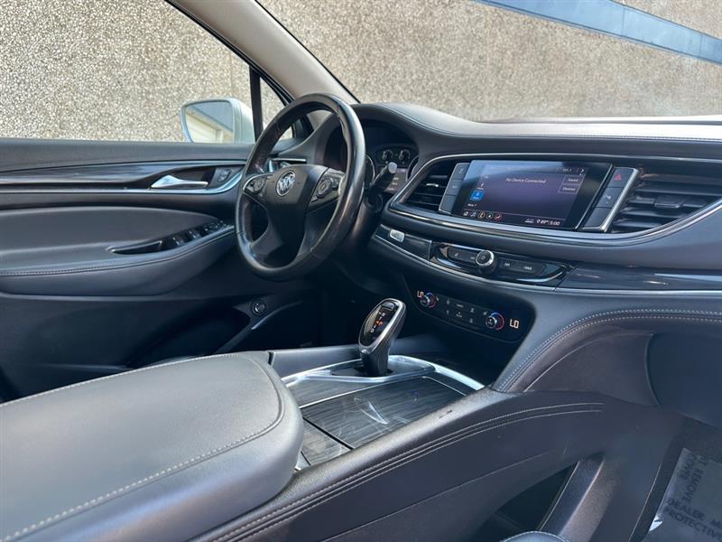Buick Enclave Essence AWD 2021