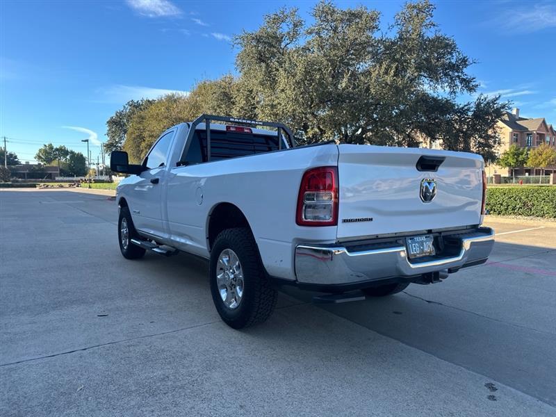 RAM 2500 SLT 2WD 2023