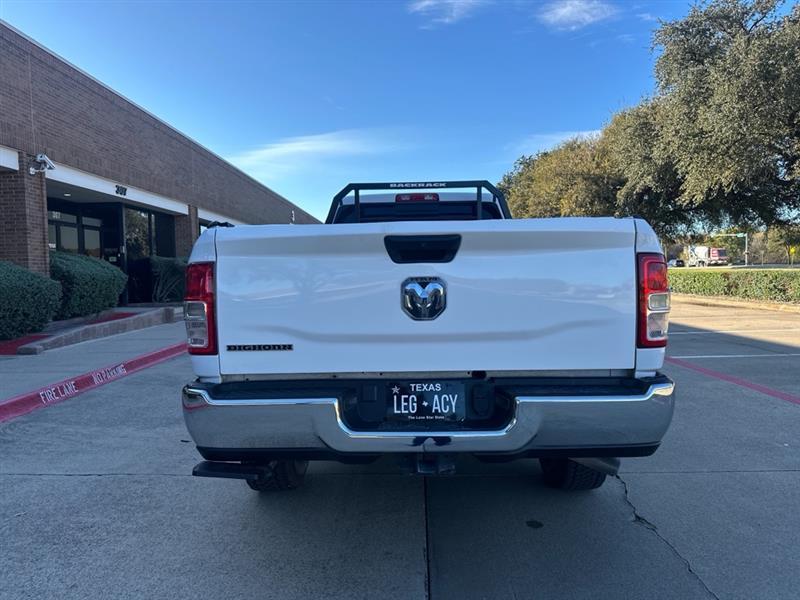 RAM 2500 SLT 2WD 2023