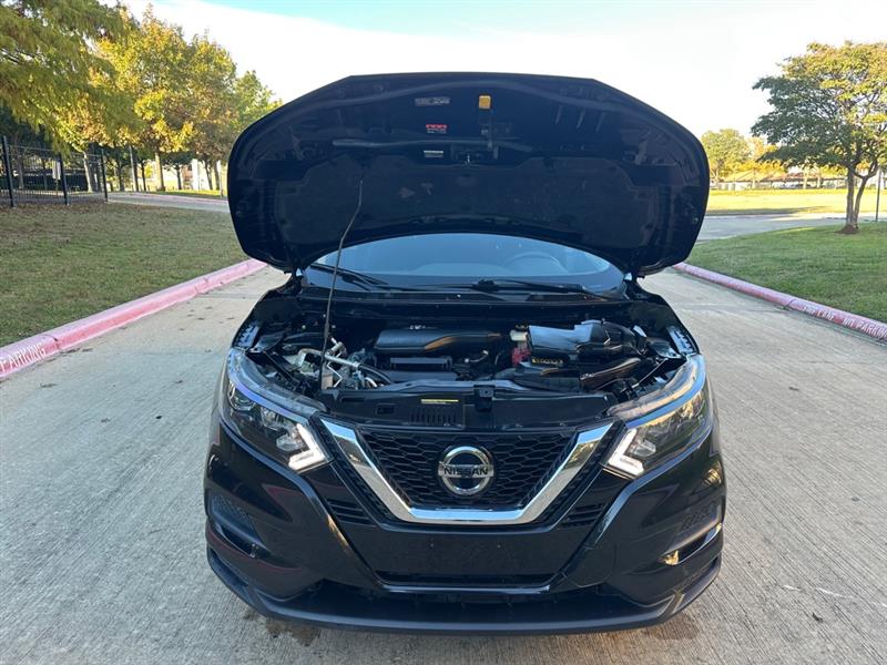 Nissan Rogue Sport S 2022