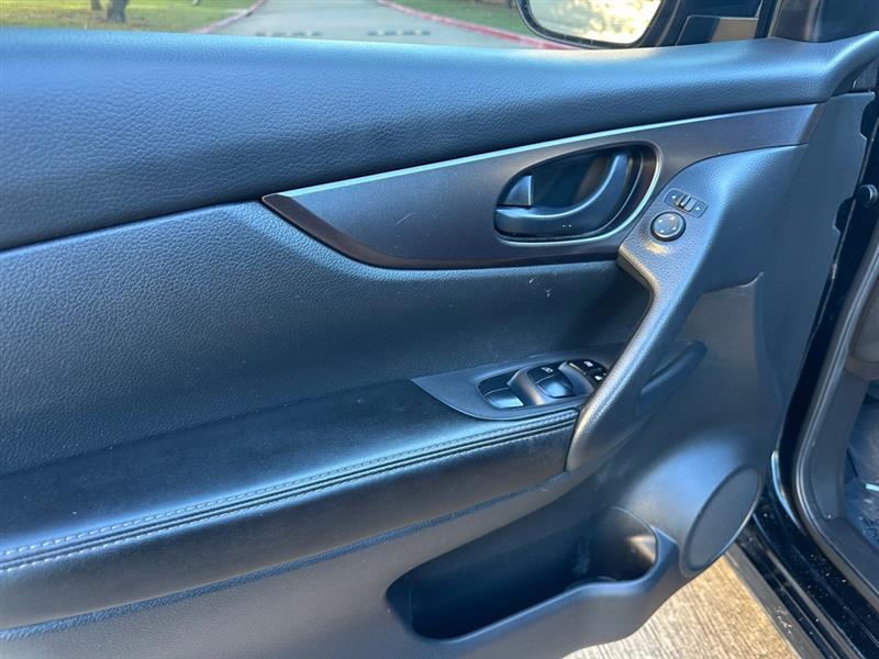 Nissan Rogue Sport S 2022