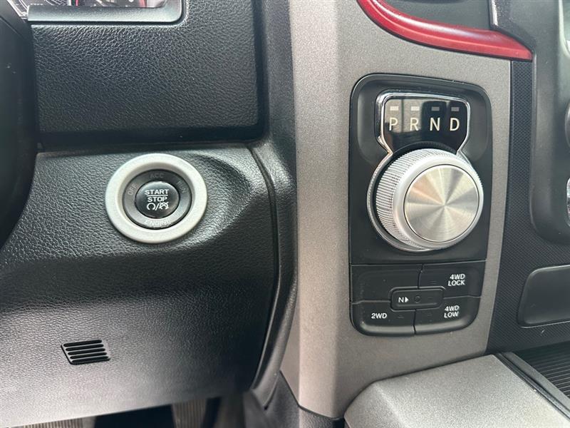 RAM 1500 Rebel Crew Cab SWB 4WD 2016