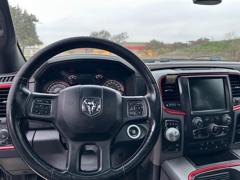 RAM 1500 Rebel Crew Cab SWB 4WD 2016