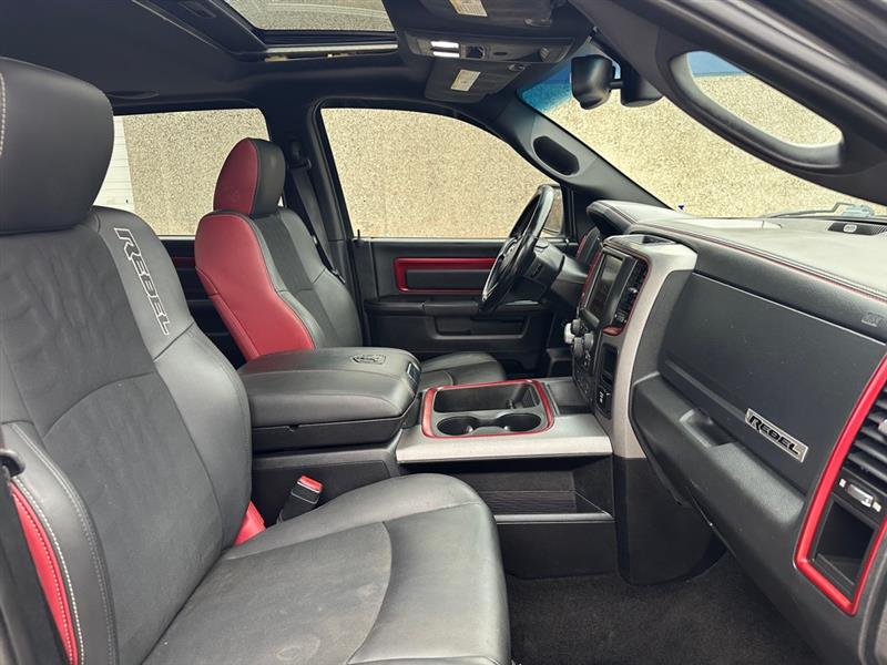 RAM 1500 Rebel Crew Cab SWB 4WD 2016