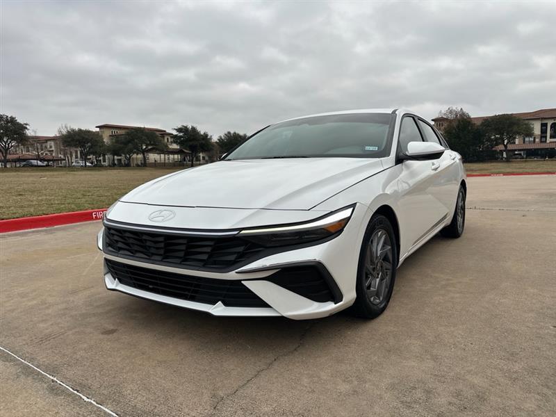 Hyundai Elantra SEL 2024