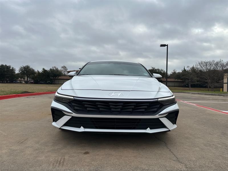 Hyundai Elantra SEL 2024