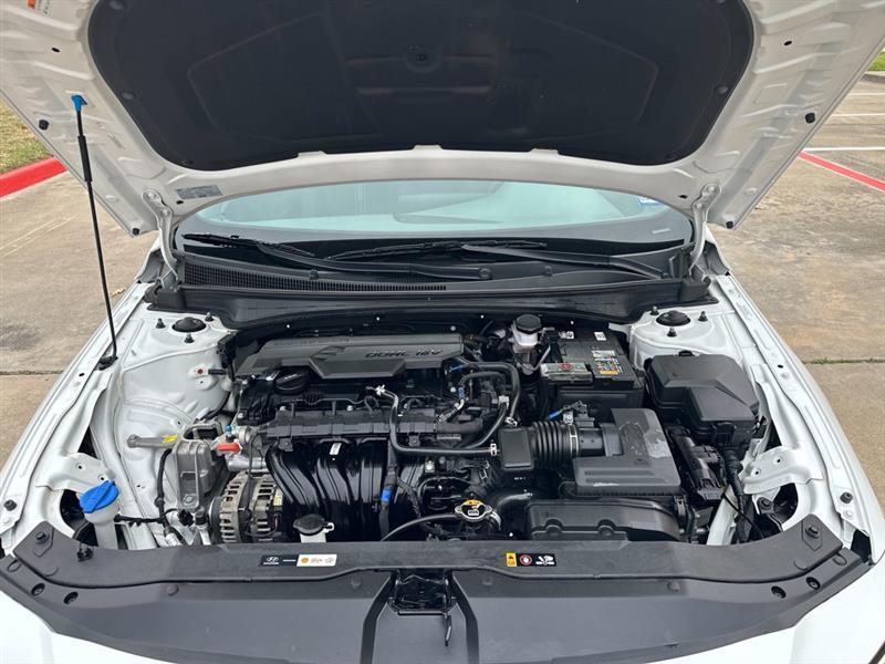 Hyundai Elantra SEL 2024