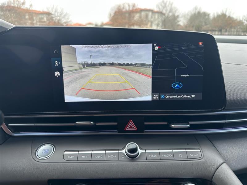 Hyundai Elantra SEL 2024