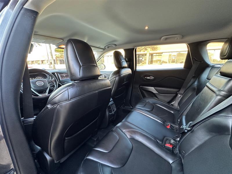 Jeep Cherokee Latitude Plus FWD 2019